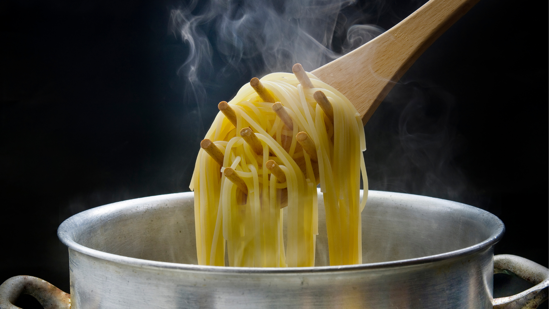 Es muy importante utilizar la cantidad de agua suficiente para que la cocción de la pasta sea la ideal.